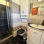 דירה Cosy Avec Grande Terrasse Proche Et *