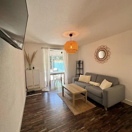 아파트 Cosy Renove Avec Grande Terrasse Proche Et *