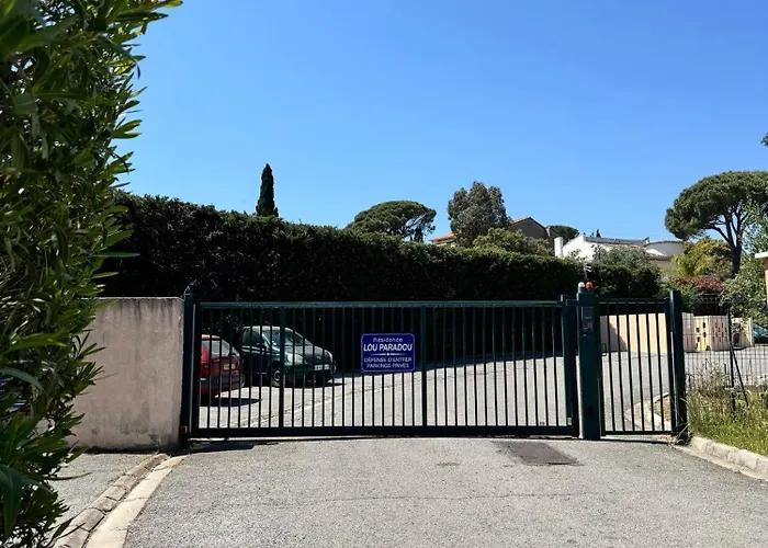 Cosy Avec Grande Terrasse Proche Et سانت ماكسيم